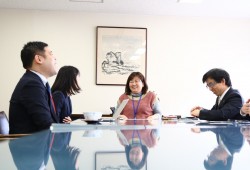 日本新薬株式会社　写真